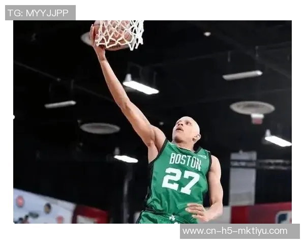 沃尔什全能表现助力球队胜利8投全中创生涯新高22分外加7篮板3助攻 沃尔什全能表现助力球队胜利8投全中创生涯新高22分外加7篮板3助攻