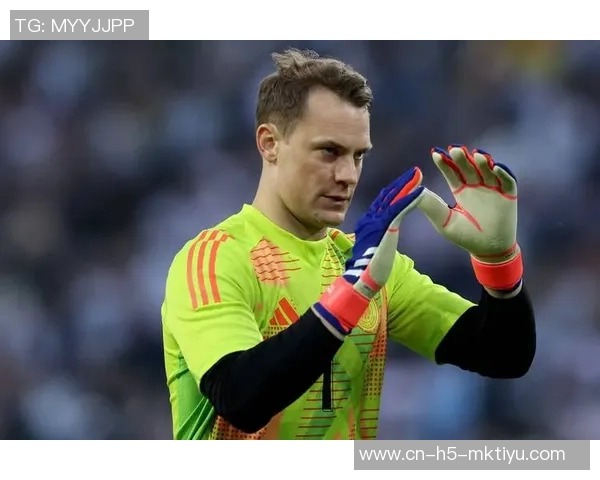 德媒报道拜仁全员参与训练诺伊尔独自进行恢复训练